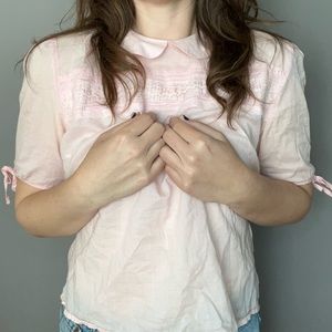 ADORABLE light link L’Ecole Des Femmes Shirt